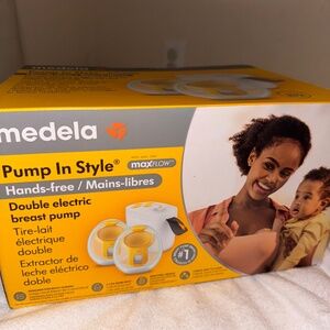 New in the box Hands free pump